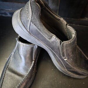 Clarks, NWOT, Mens slip on